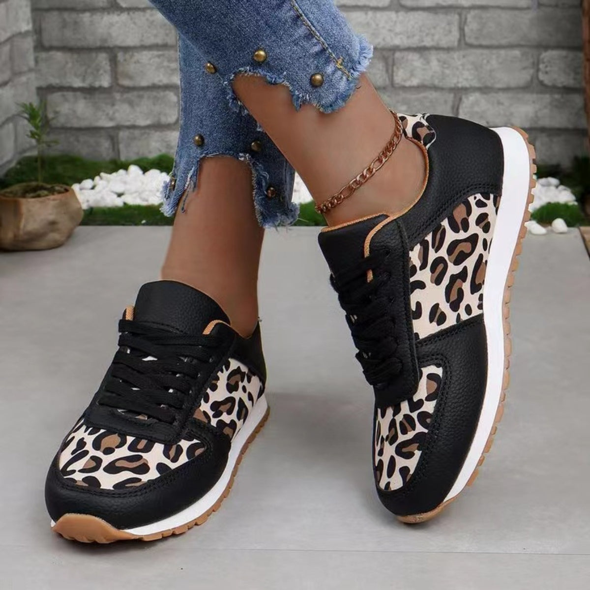 Max Leather Kicks